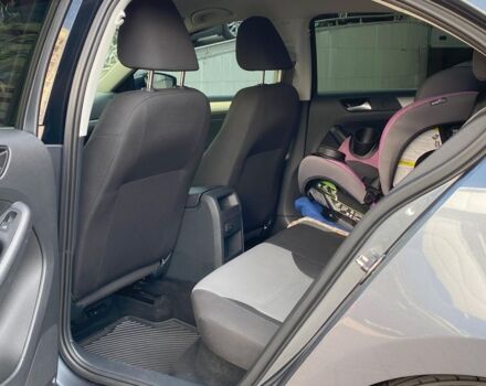 Серый Фольксваген Джетта, объемом двигателя 1.4 л и пробегом 163 тыс. км за 10490 $, фото 15 на Automoto.ua