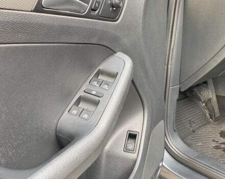 Серый Фольксваген Джетта, объемом двигателя 1.4 л и пробегом 163 тыс. км за 10490 $, фото 14 на Automoto.ua