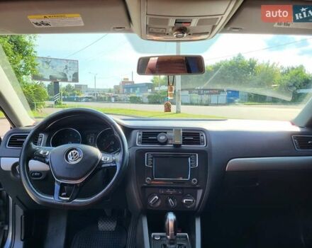 Серый Фольксваген Джетта, объемом двигателя 1.4 л и пробегом 119 тыс. км за 12700 $, фото 7 на Automoto.ua