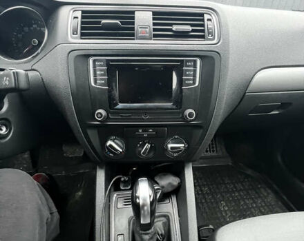 Серый Фольксваген Джетта, объемом двигателя 1.4 л и пробегом 110 тыс. км за 9500 $, фото 9 на Automoto.ua