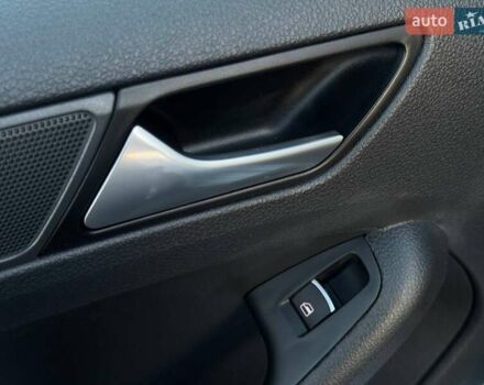 Сірий Фольксваген Джетта, об'ємом двигуна 0 л та пробігом 188 тис. км за 13400 $, фото 45 на Automoto.ua