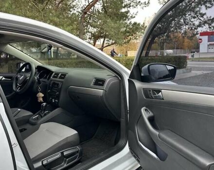 Сірий Фольксваген Джетта, об'ємом двигуна 1.4 л та пробігом 140 тис. км за 12000 $, фото 18 на Automoto.ua