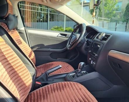 Серый Фольксваген Джетта, объемом двигателя 1.4 л и пробегом 119 тыс. км за 12700 $, фото 5 на Automoto.ua