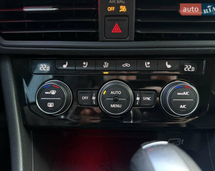 Сірий Фольксваген Джетта, об'ємом двигуна 1.4 л та пробігом 135 тис. км за 15400 $, фото 26 на Automoto.ua