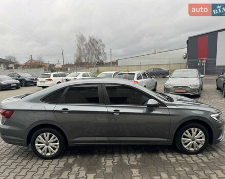 Серый Фольксваген Джетта, объемом двигателя 1.4 л и пробегом 184 тыс. км за 11500 $, фото 3 на Automoto.ua