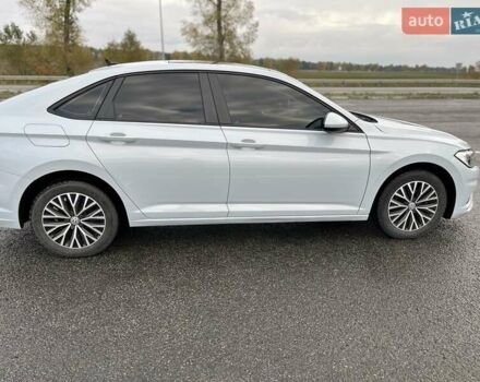 Сірий Фольксваген Джетта, об'ємом двигуна 1.4 л та пробігом 50 тис. км за 13499 $, фото 5 на Automoto.ua