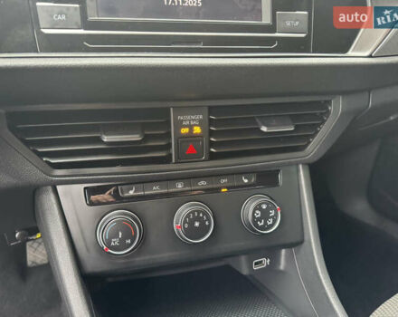 Серый Фольксваген Джетта, объемом двигателя 1.4 л и пробегом 184 тыс. км за 11500 $, фото 22 на Automoto.ua