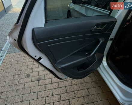 Серый Фольксваген Джетта, объемом двигателя 1.4 л и пробегом 143 тыс. км за 14800 $, фото 57 на Automoto.ua