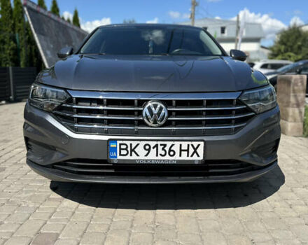 Сірий Фольксваген Джетта, об'ємом двигуна 1.4 л та пробігом 106 тис. км за 13500 $, фото 1 на Automoto.ua