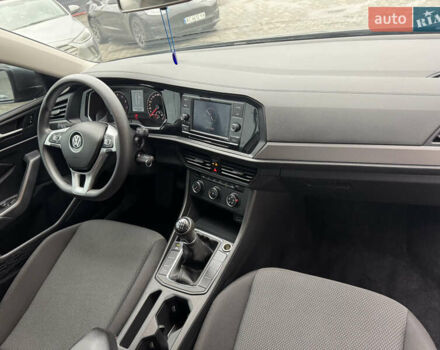 Серый Фольксваген Джетта, объемом двигателя 1.4 л и пробегом 184 тыс. км за 11500 $, фото 30 на Automoto.ua