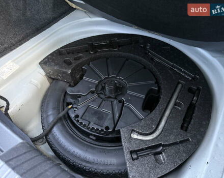 Сірий Фольксваген Джетта, об'ємом двигуна 1.4 л та пробігом 135 тис. км за 15400 $, фото 47 на Automoto.ua