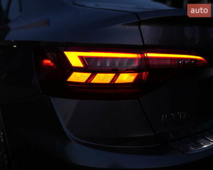 Сірий Фольксваген Джетта, об'ємом двигуна 1.4 л та пробігом 60 тис. км за 18900 $, фото 62 на Automoto.ua