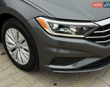 Сірий Фольксваген Джетта, об'ємом двигуна 1.4 л та пробігом 190 тис. км за 13700 $, фото 3 на Automoto.ua