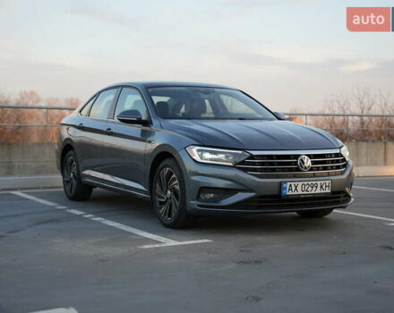 Сірий Фольксваген Джетта, об'ємом двигуна 1.4 л та пробігом 60 тис. км за 18900 $, фото 2 на Automoto.ua