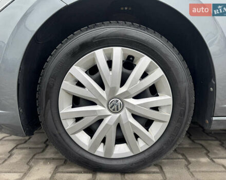 Серый Фольксваген Джетта, объемом двигателя 1.4 л и пробегом 184 тыс. км за 11500 $, фото 8 на Automoto.ua