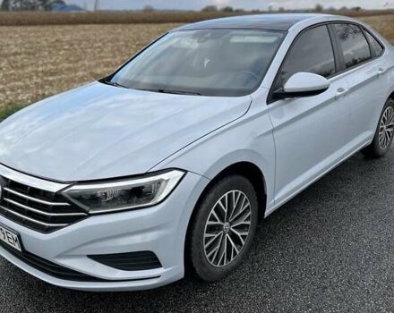 Сірий Фольксваген Джетта, об'ємом двигуна 1.4 л та пробігом 50 тис. км за 13499 $, фото 1 на Automoto.ua