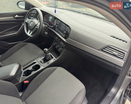 Серый Фольксваген Джетта, объемом двигателя 1.4 л и пробегом 184 тыс. км за 11500 $, фото 27 на Automoto.ua