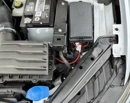 Сірий Фольксваген Джетта, об'ємом двигуна 1.4 л та пробігом 50 тис. км за 13499 $, фото 28 на Automoto.ua