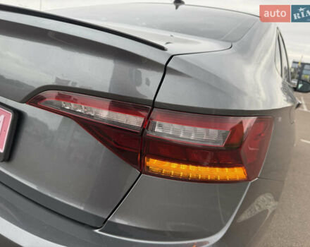 Сірий Фольксваген Джетта, об'ємом двигуна 1.4 л та пробігом 185 тис. км за 13999 $, фото 51 на Automoto.ua