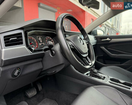 Сірий Фольксваген Джетта, об'ємом двигуна 1.4 л та пробігом 59 тис. км за 16800 $, фото 22 на Automoto.ua