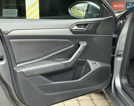 Сірий Фольксваген Джетта, об'ємом двигуна 1.4 л та пробігом 59 тис. км за 16800 $, фото 23 на Automoto.ua