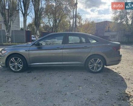 Серый Фольксваген Джетта, объемом двигателя 1.4 л и пробегом 81 тыс. км за 16855 $, фото 2 на Automoto.ua