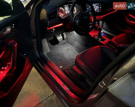 Сірий Фольксваген Джетта, об'ємом двигуна 1.4 л та пробігом 185 тис. км за 13999 $, фото 18 на Automoto.ua