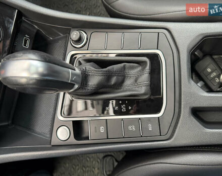 Сірий Фольксваген Джетта, об'ємом двигуна 1.4 л та пробігом 59 тис. км за 16800 $, фото 37 на Automoto.ua