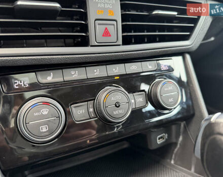 Сірий Фольксваген Джетта, об'ємом двигуна 1.4 л та пробігом 59 тис. км за 16800 $, фото 33 на Automoto.ua