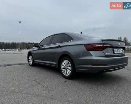 Серый Фольксваген Джетта, объемом двигателя 1.4 л и пробегом 80 тыс. км за 13300 $, фото 3 на Automoto.ua
