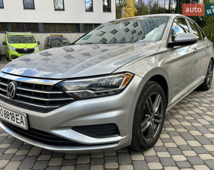 Фольксваген Джетта 2019 в Тернополе на Automoto.ua Серый Фольксваген Джетта, объемом двигателя 1.4 л и пробегом 72 тыс. км за 14700 $, фото 1 на Automoto.ua