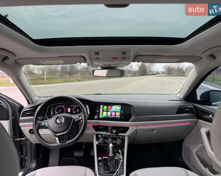 Сірий Фольксваген Джетта, об'ємом двигуна 1.4 л та пробігом 103 тис. км за 15950 $, фото 1 на Automoto.ua