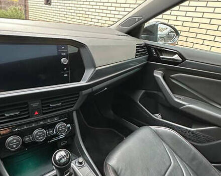 Серый Фольксваген Джетта, объемом двигателя 1.98 л и пробегом 49 тыс. км за 18500 $, фото 4 на Automoto.ua