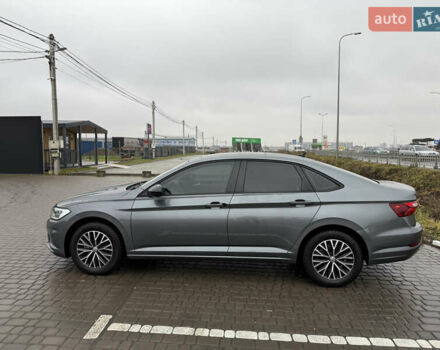 Серый Фольксваген Джетта, объемом двигателя 1.4 л и пробегом 98 тыс. км за 15300 $, фото 1 на Automoto.ua