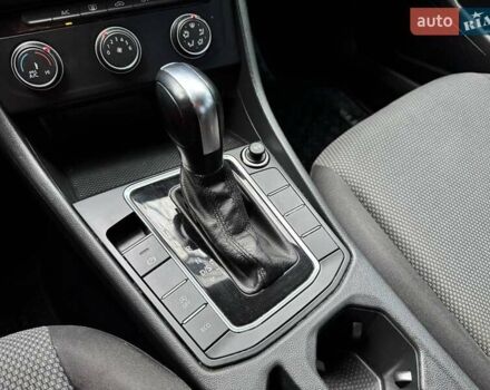 Сірий Фольксваген Джетта, об'ємом двигуна 1.4 л та пробігом 87 тис. км за 13500 $, фото 28 на Automoto.ua