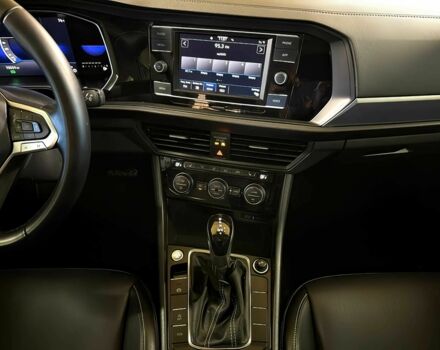 Серый Фольксваген Джетта, объемом двигателя 1.5 л и пробегом 12 тыс. км за 11000 $, фото 9 на Automoto.ua