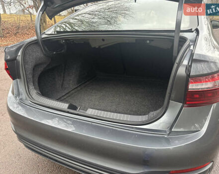 Сірий Фольксваген Джетта, об'ємом двигуна 1.5 л та пробігом 7 тис. км за 19800 $, фото 37 на Automoto.ua
