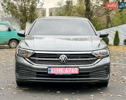 Серый Фольксваген Джетта, объемом двигателя 1.5 л и пробегом 40 тыс. км за 17700 $, фото 2 на Automoto.ua