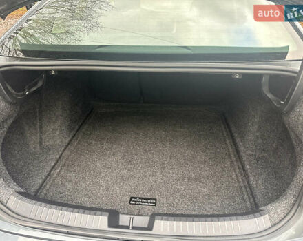 Сірий Фольксваген Джетта, об'ємом двигуна 1.5 л та пробігом 7 тис. км за 19800 $, фото 36 на Automoto.ua