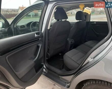 Сірий Фольксваген Джетта, об'ємом двигуна 2.5 л та пробігом 178 тис. км за 7999 $, фото 7 на Automoto.ua