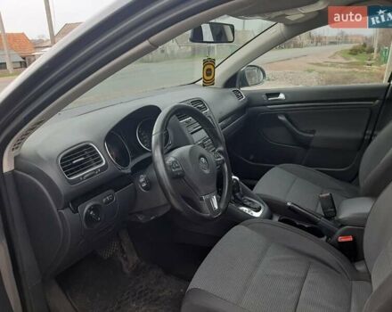 Сірий Фольксваген Джетта, об'ємом двигуна 2.5 л та пробігом 178 тис. км за 7999 $, фото 5 на Automoto.ua