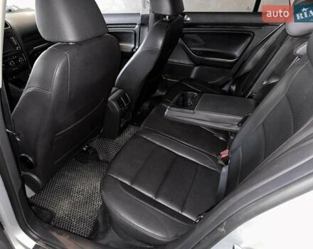 Серый Фольксваген Джетта, объемом двигателя 2.48 л и пробегом 255 тыс. км за 4500 $, фото 23 на Automoto.ua