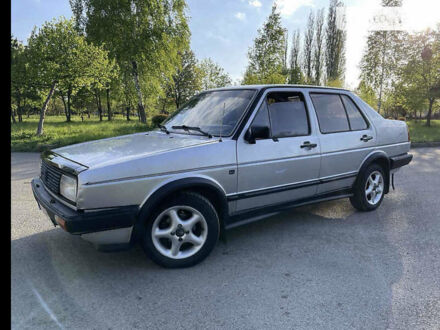 Фольксваген Джетта 1985 в Ровно на Automoto.ua Серый Фольксваген Джетта, объемом двигателя 1.6 л и пробегом 350 тыс. км за 1350 $, фото 1 на Automoto.ua