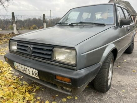 Серый Фольксваген Джетта, объемом двигателя 1.3 л и пробегом 300 тыс. км за 1430 $, фото 1 на Automoto.ua