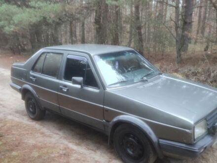 Сірий Фольксваген Джетта, об'ємом двигуна 1.6 л та пробігом 500 тис. км за 750 $, фото 1 на Automoto.ua