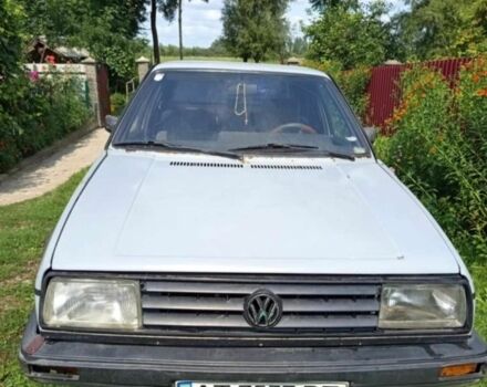 Серый Фольксваген Джетта, объемом двигателя 1.8 л и пробегом 50 тыс. км за 500 $, фото 1 на Automoto.ua