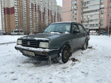 Серый Фольксваген Джетта, объемом двигателя 1.6 л и пробегом 300 тыс. км за 800 $, фото 1 на Automoto.ua