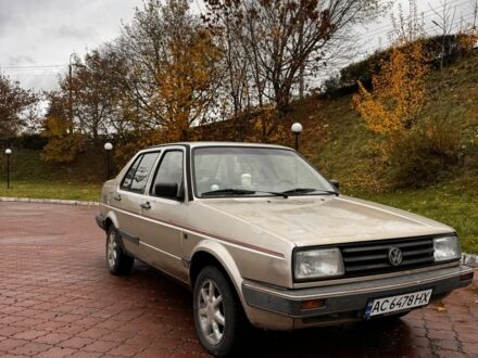 Фольксваген Джетта 1988 в Луцке на Automoto.ua Серый Фольксваген Джетта, объемом двигателя 1.6 л и пробегом 250 тыс. км за 1300 $, фото 1 на Automoto.ua