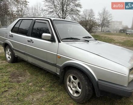 Серый Фольксваген Джетта, объемом двигателя 1.6 л и пробегом 250 тыс. км за 1700 $, фото 1 на Automoto.ua