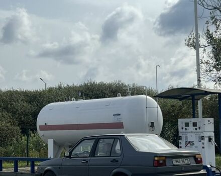 Сірий Фольксваген Джетта, об'ємом двигуна 1.8 л та пробігом 570 тис. км за 550 $, фото 1 на Automoto.ua